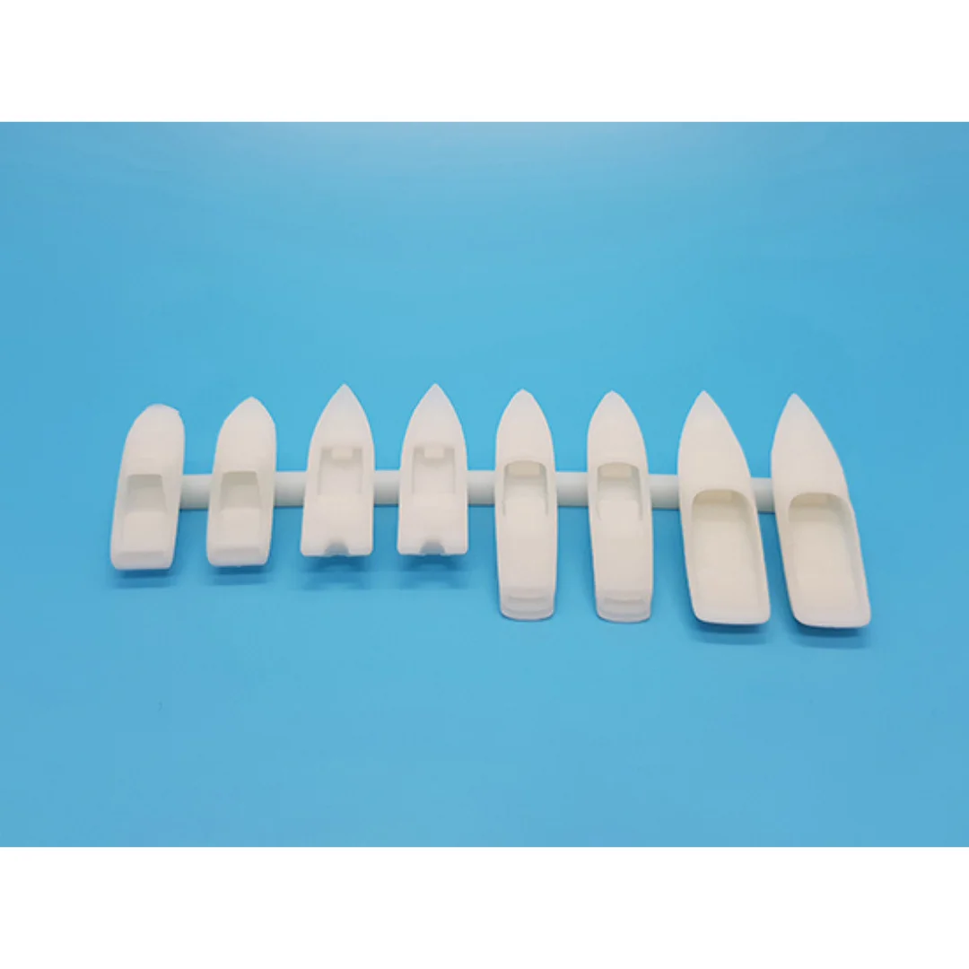Motorboat miniature models shown together at 1:200 scale.