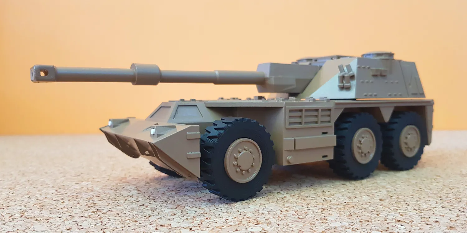 3d printed small G6 howitzer model in UAE