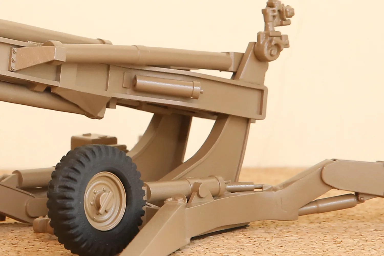 3d printed small norinco AH4 howitzer model in UAE